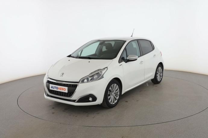 PEUGEOT 208 1.2 PURETECH SIGNATURE
