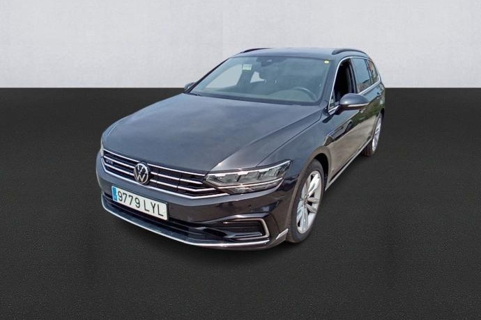 VOLKSWAGEN PASSAT Variant GTE 1.4 TSI e-Power 115kW + 85kW