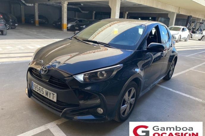 TOYOTA YARIS 1.5 120H Active Plus