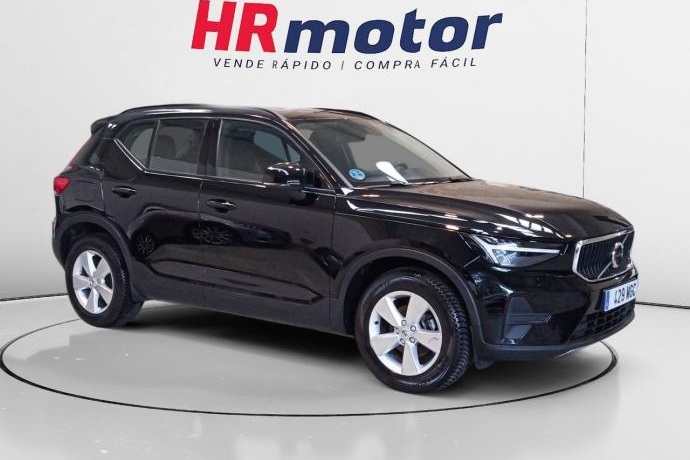 VOLVO XC40 Essential 2WD