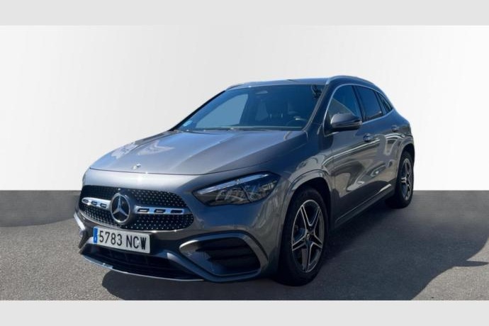 MERCEDES-BENZ GLA 200