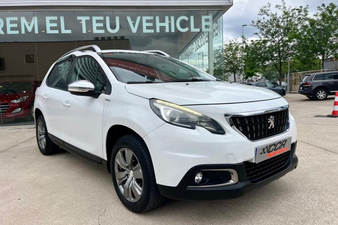 PEUGEOT 2008 STYLE  5P