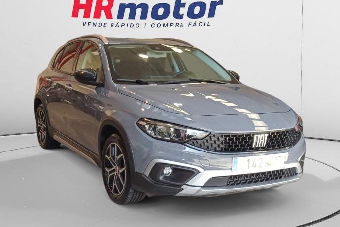 FIAT TIPO Cross