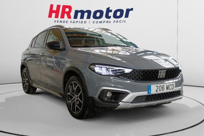 FIAT TIPO Cross