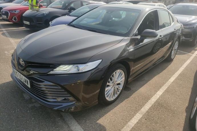 TOYOTA CAMRY 2.5 220H Luxury
