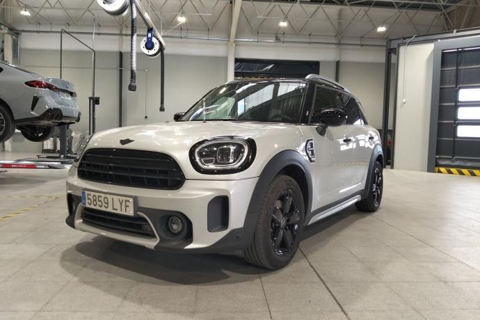 MINI COUNTRYMAN Cooper 100 kW (136 CV)
