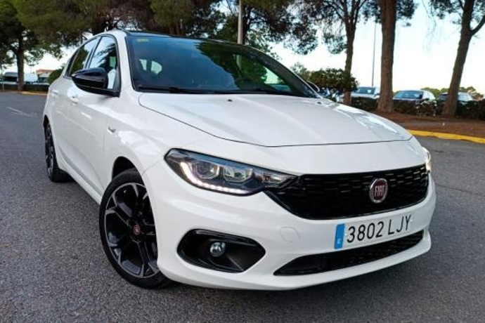 FIAT TIPO 5p 1.4 T-Jet 88 kW (120 CV) S Design