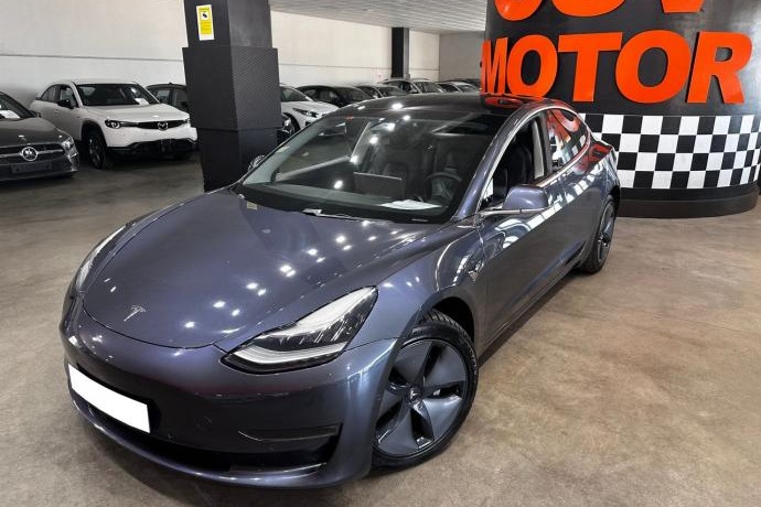 TESLA MODEL 3 Gran Autonomía RWD