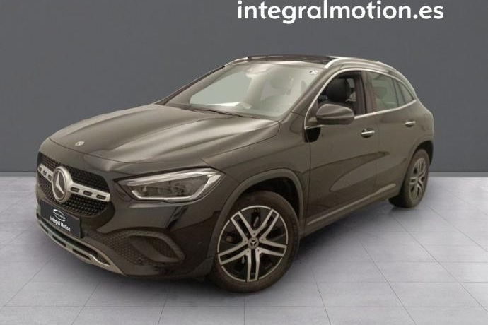 MERCEDES-BENZ GLA 180 d Business