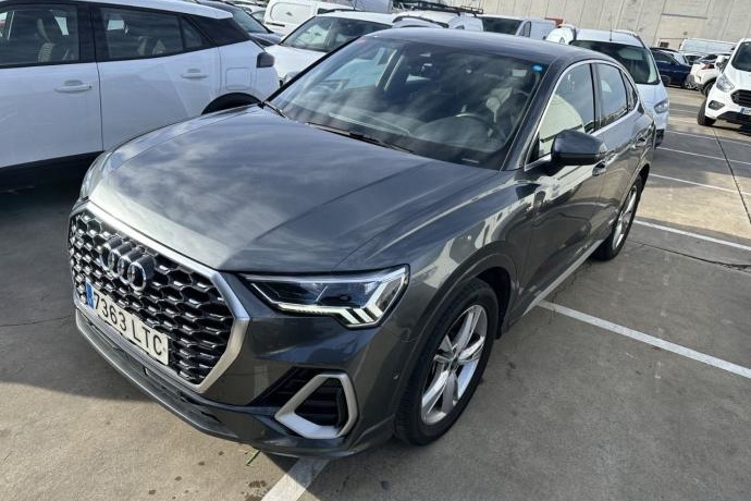 AUDI Q3 40 TFSI quattro S line
