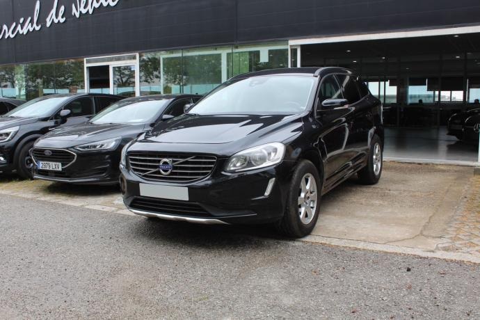VOLVO XC60 2.0 D4 Momentum Auto
