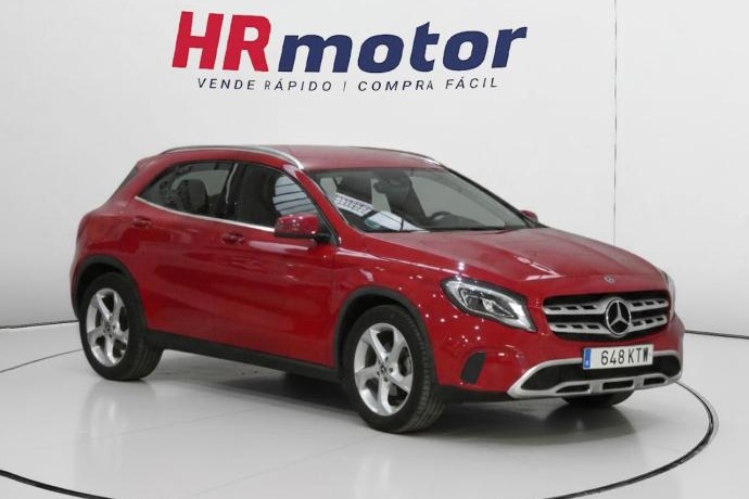 MERCEDES-BENZ GLA 180 Urban