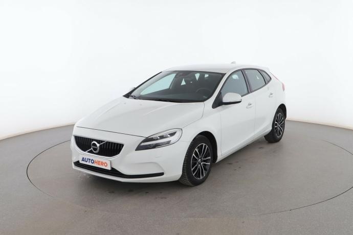VOLVO V40 2.0 D3 Momentum