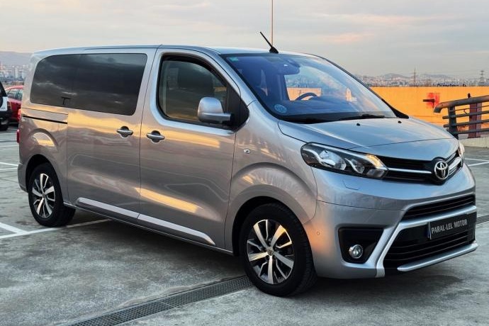TOYOTA PROACE VERSO 2.0D 120cv FAMILY ADVANCEAPCK L1 AUTOMÁTICO con 8 PLAZAS...