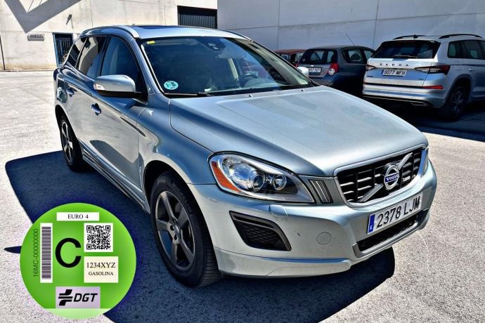 VOLVO XC60 3.0 T6 R-Design AWD