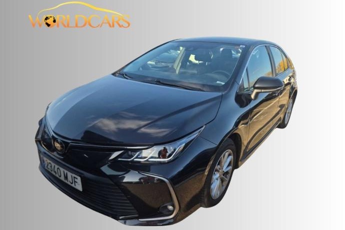 TOYOTA COROLLA sedán 1.5 active