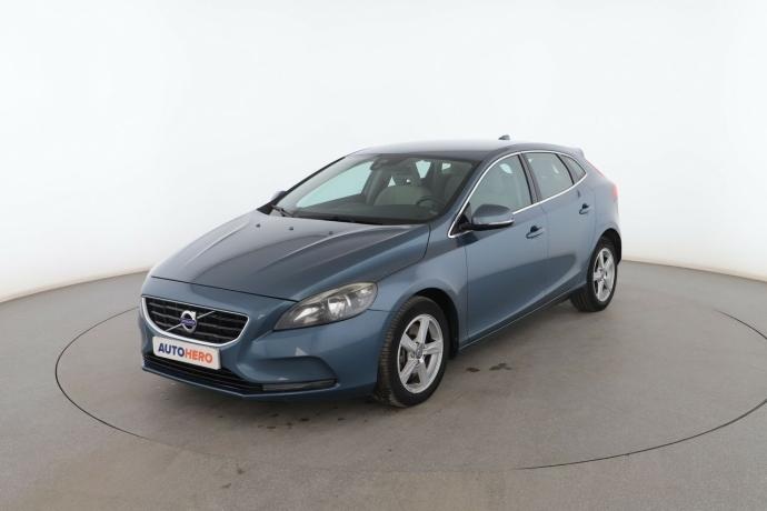 VOLVO V40 2.0 D3 Momentum