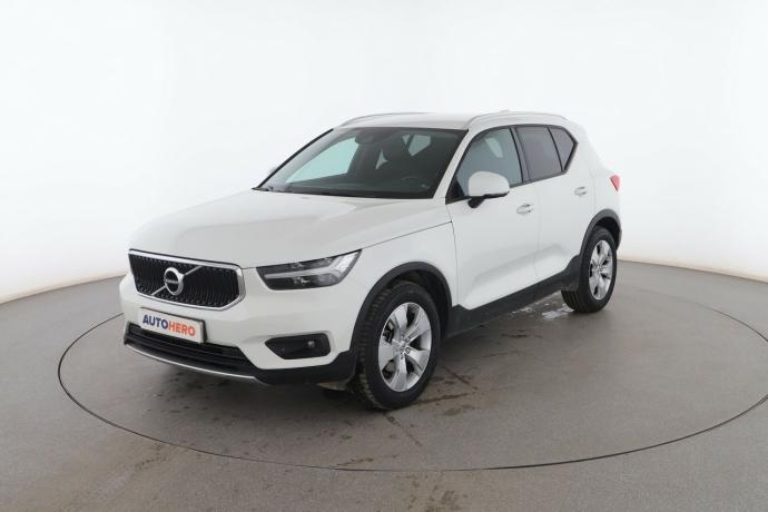 VOLVO XC40 2.0 D3 Momentum 2WD