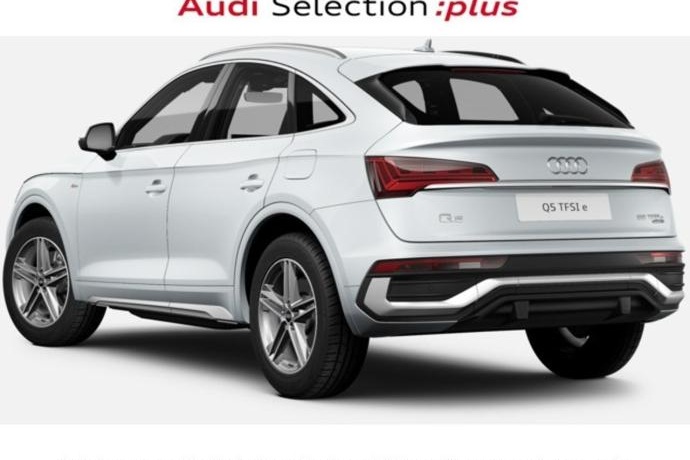 AUDI Q5 Black Line 55 TFSI e quattro-ultra 270 kW (367 CV)