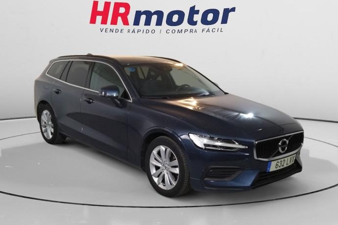 VOLVO V60 Momentum