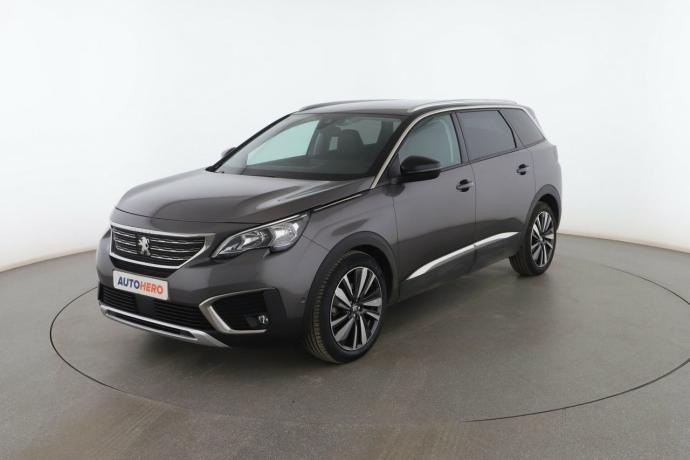 PEUGEOT 5008 1.2 PureTech Allure