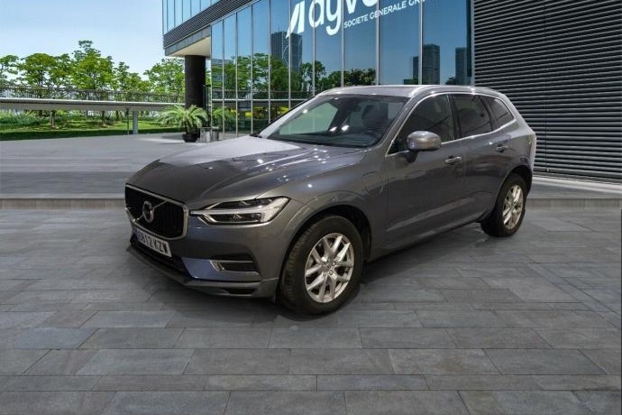 VOLVO XC60 2.0 T8 AWD Momentum Auto