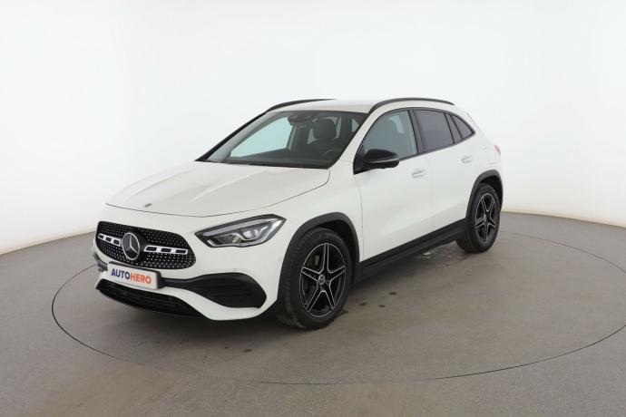 MERCEDES-BENZ GLA 200 D AMG LINE