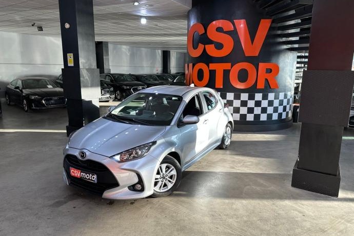 MAZDA 2 1.5 85 kW (116 CV) CVT Centre-line