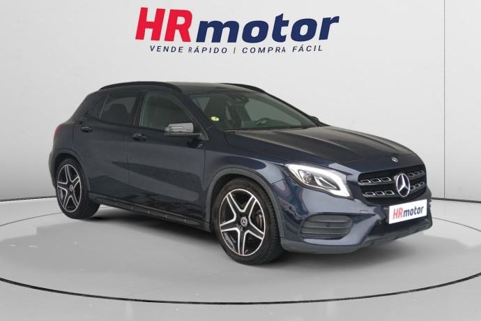 MERCEDES-BENZ GLA 200 D AMG LINE