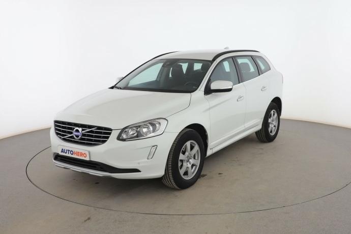 VOLVO XC60 2.4 D4 Momentum AWD