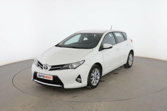 TOYOTA AURIS 1.4 Active