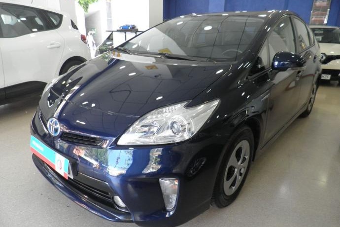 TOYOTA PRIUS Hybrid Synergy Drive