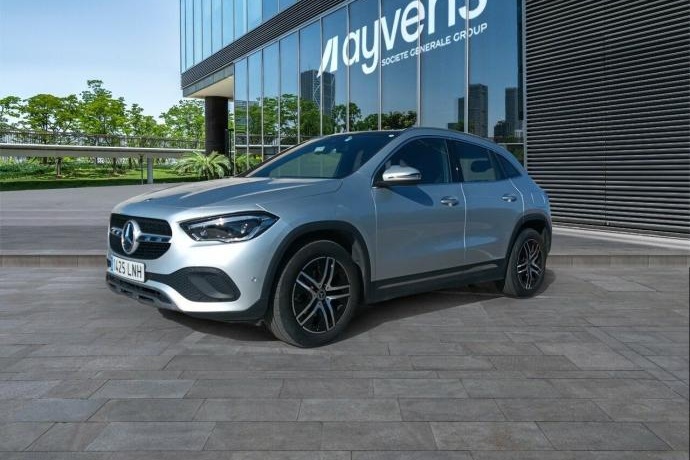 MERCEDES-BENZ GLA GLA 200 d