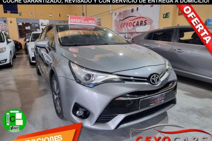 TOYOTA AVENSIS Sedán 150D Advance