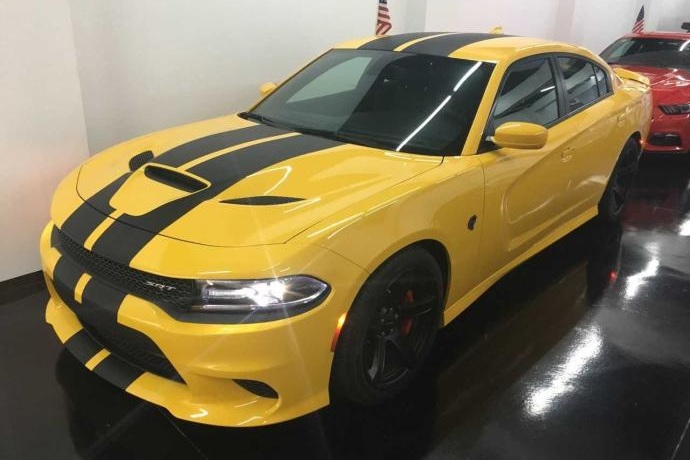 DODGE CHARGER SRT Hellcat  717CV  TMCar.es