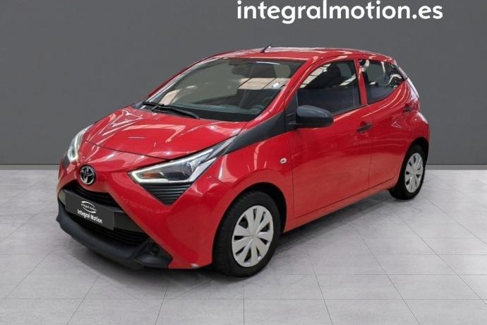 TOYOTA AYGO 1.0 70 x-play