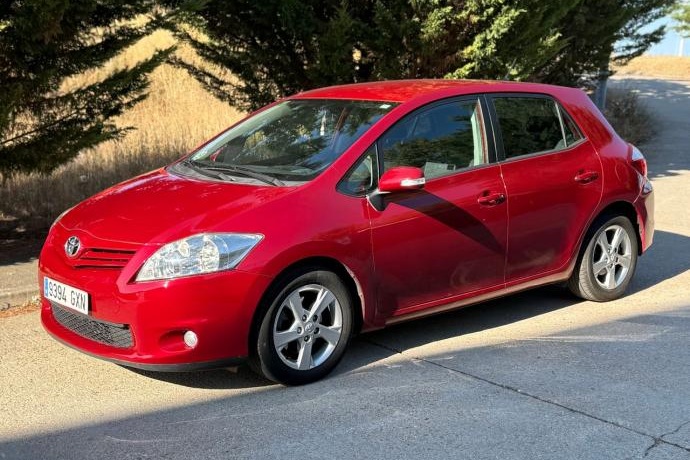 TOYOTA AURIS 2.0 d4d