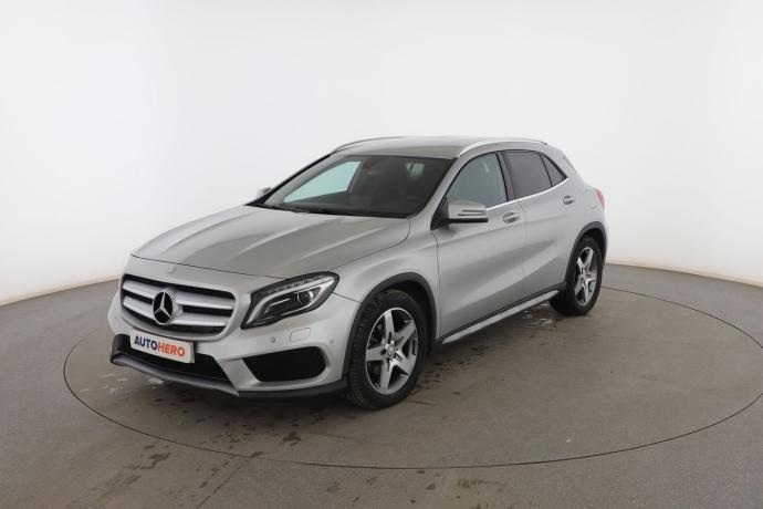 MERCEDES-BENZ GLA 200 D