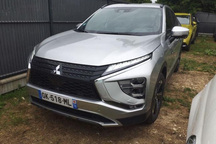 MITSUBISHI ECLIPSE CROSS 2.4 PHEV Kaiteki Auto 4WD
