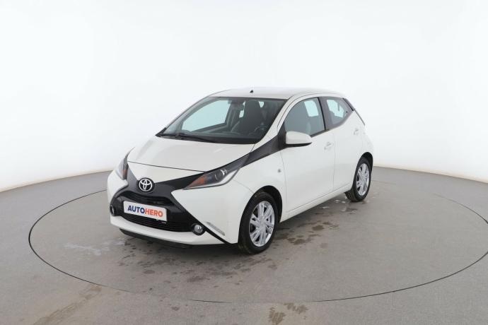 TOYOTA AYGO 1.0 X-Play