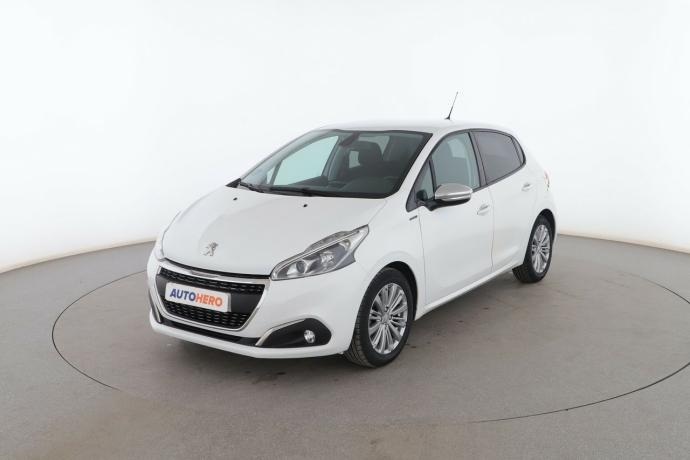 PEUGEOT 208 1.2 PURETECH SIGNATURE