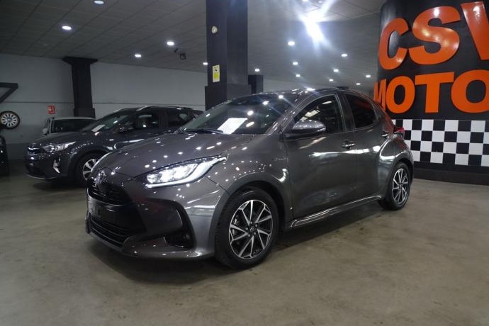 TOYOTA YARIS 1.5 120H Style