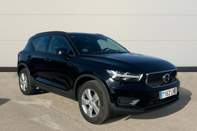 VOLVO XC40 1.5 T2 MOMENTUM CORE AUTO 129 5P