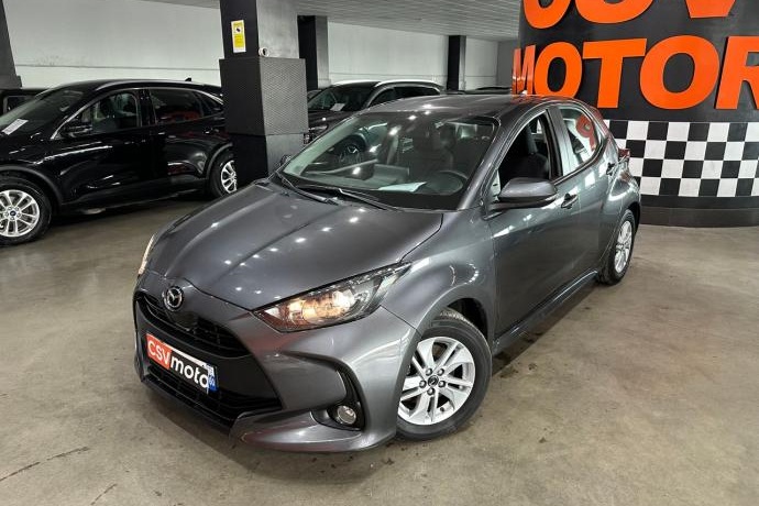 MAZDA 2 1.5 85 kW (116 CV) CVT Centre-line