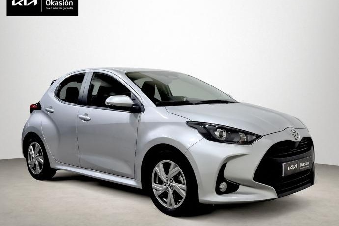 TOYOTA YARIS 1.5 120H Active Plus