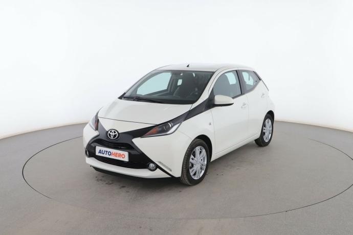TOYOTA AYGO 1.0 X-Play
