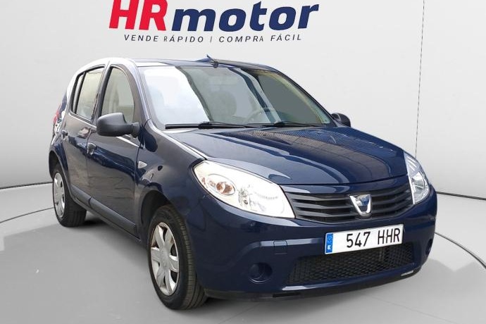 DACIA SANDERO Podium