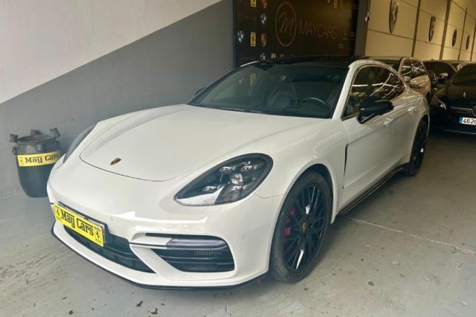 PORSCHE PANAMERA Turbo Sport Turismo
