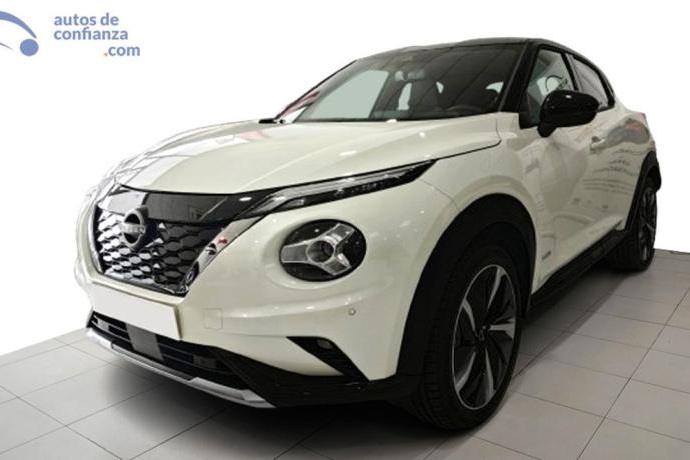 NISSAN JUKE HYBRID DESIGN BLACK