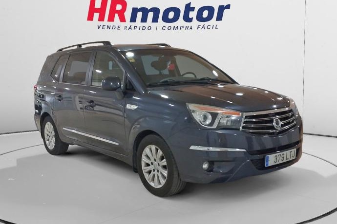 SSANGYONG RODIUS XDi Premium